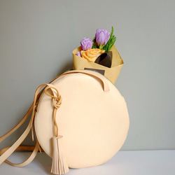 LUYL ショルダーバッグ 円形のかばん 手作り復古デザイン フリンジ 送料無料 イタリア 植なめし革 3枚目の画像