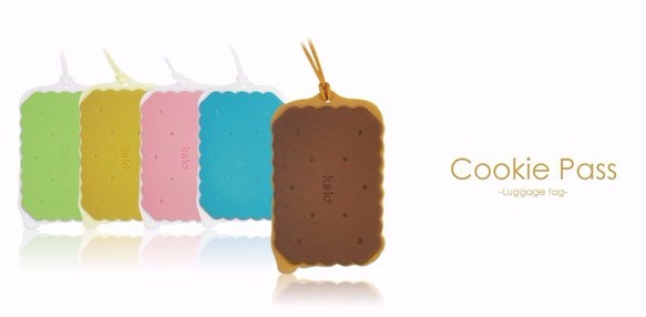 Kalo 卡樂創意 餅乾造型行李吊牌-藍莓牛奶餅干 附矽膠繩 行李吊牌 證件套 悠遊卡套 交換禮物 聖誕禮物 耶誕禮物 第2張的照片