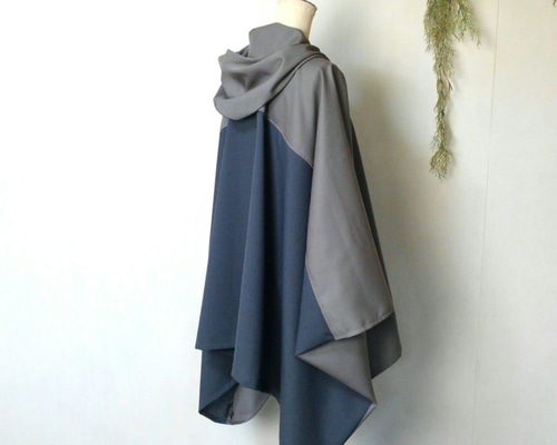 タイムsail❣️タグ付き新品未使用GUCCI ポンチョ　ケープ　コート マント タイムsail❣️タグ付き新品未使用GUCCI ポンチョ ケープ コート