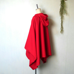 真っ赤なポンチョ　～　コート　ケープ　ジャケット　マント　スプリングコート　コスプレ 3枚目の画像