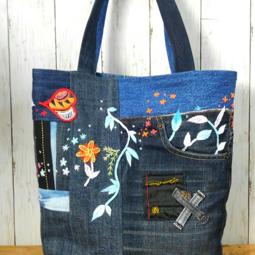 刺繍 パッチワーク デニムバック 02 ~ デニム リメイク 刺繍 パッチワーク デニムバック 02 ~ デニム リメイク