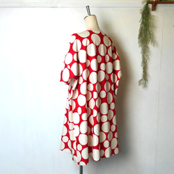 ゆったり着てね　赤白の水玉　ワンピース　～　チュニック　五分袖ワンピース　大きいサイズ　 3枚目の画像
