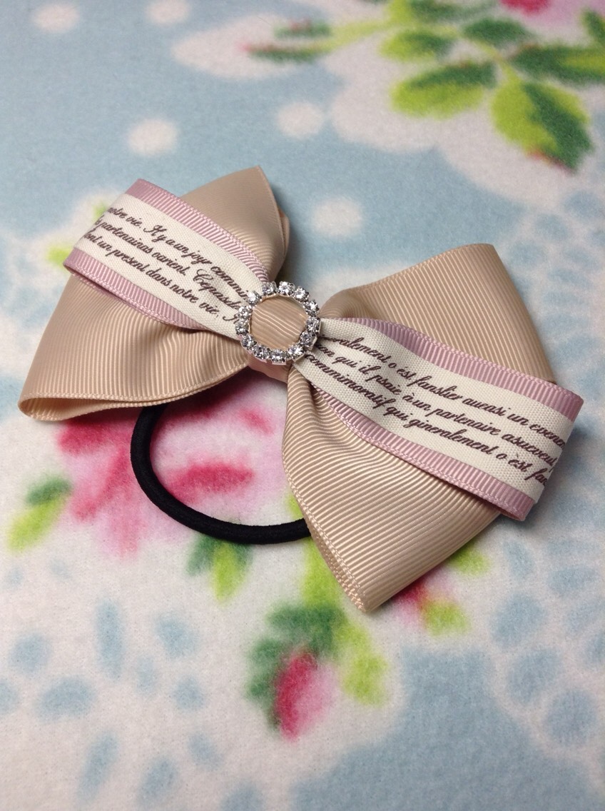 未使用級　acca ドレスポニー　ピンク　ヘアゴム　リボン　ラインストーン 未使用級 acca ドレスポニー ピンク ヘアゴム リボン ライン