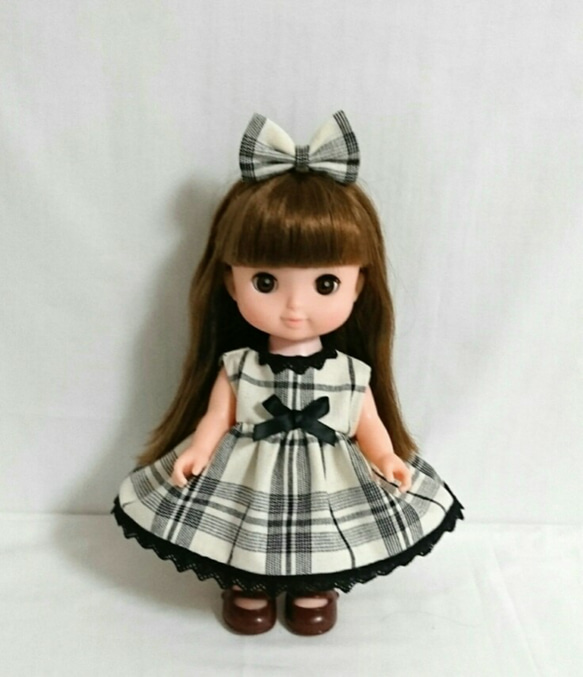 ホワイトチェック❤❤メルちゃん服♥ソランちゃん服♥2点セット ホワイトチェック❤❤メルちゃん服♥ソランちゃん服♥2点セット