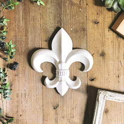 フルール・ド・リス　欧州王家の紋章入り　壁掛けフック　コート掛け３個セット フルール・ド・リス 欧州王家の紋章入り 壁掛けフック コート