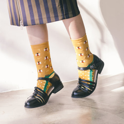 ふしぎの国のアリスシリーズ__ハチワニ  靴下 socks 1枚目の画像