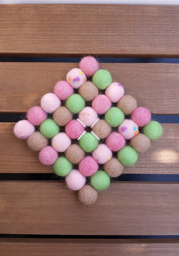 【受注販売】桜色のポットマット　鍋敷き　羊毛フェルト 2枚目の画像