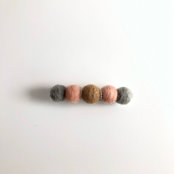 smallモコモコバレッタ　羊毛フェルト 4枚目の画像
