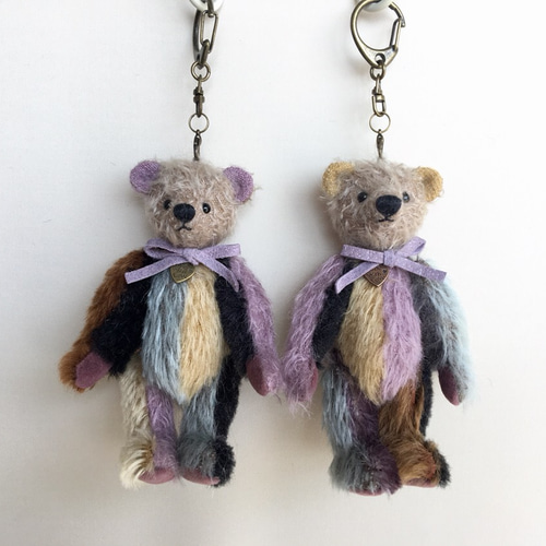 手のひらサイズのテディベア（アンティークマルチ1号