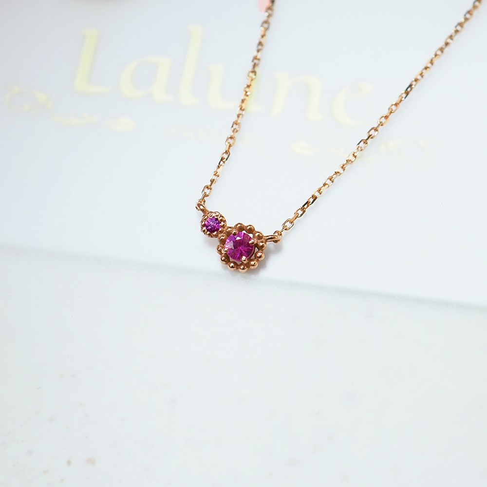 ||密接依存||ルビーとダイヤモンド10Kゴールドローズゴールドの非常に細かい鎖骨ネックレス