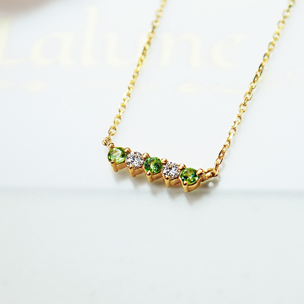 ||忍耐力||ツァボライトスモールホワイトダイヤモンド短い列のダイヤモンド10Kゴールドの非常に細かい鎖骨ネックレス