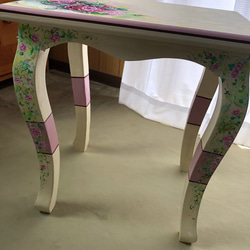 ネコ足 スツール サイドテーブル ジャビー 薔薇  手描き 家具 生成り 3枚目の画像
