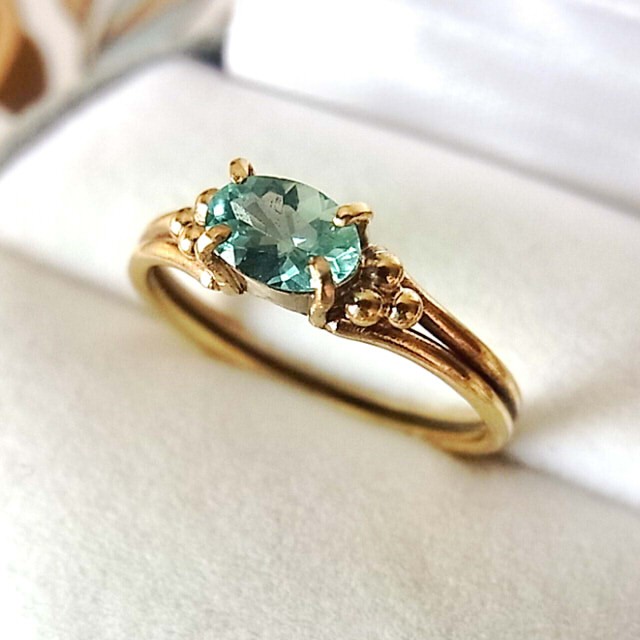 ミントグリーンアパタイト　アンティーク風リング　オーバルファセット・カット