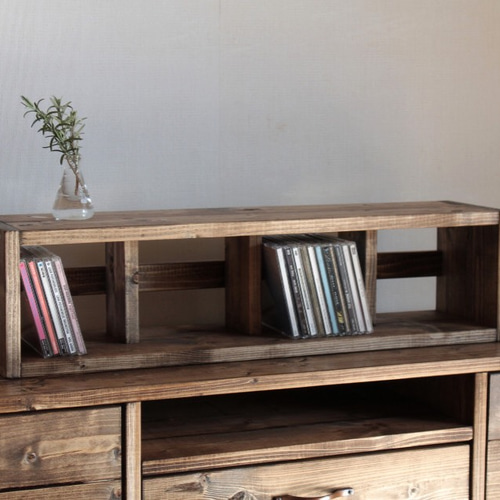 縦でも横でも使える飾り棚。CDラックにも。 棚・シェルフ・ラック