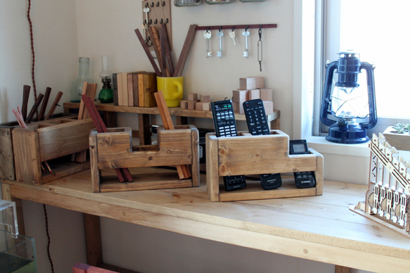 魅せるリモコンラック 小型リモコン対応タイプ リモコンラック