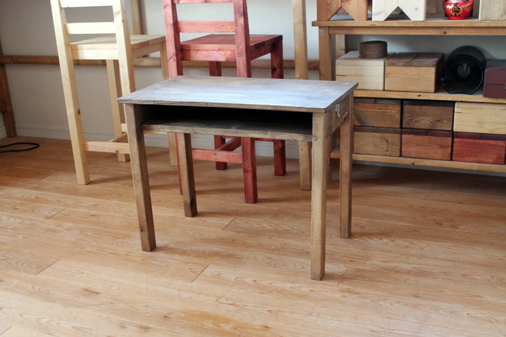 昔の学校っぽい机 こどもサイズ