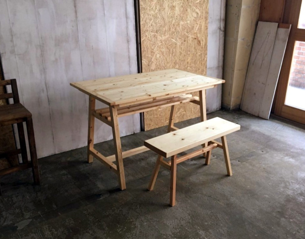 格安出品 ダイニングテーブル 4人〜6人用 伸縮タイプ ぎす