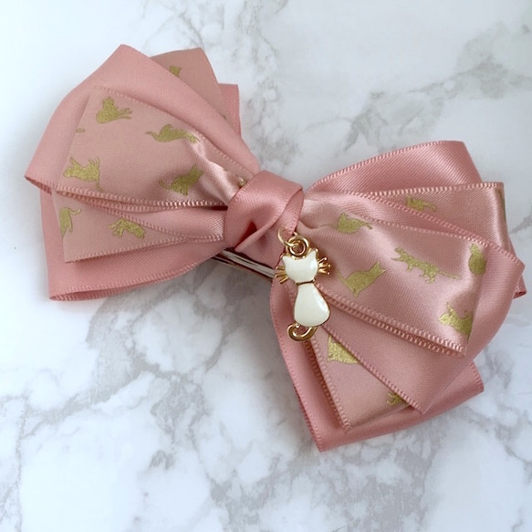 ハンドメイド☆キッズリボン☆ピンク☆うさぎ柄☆ビジューと揺れる