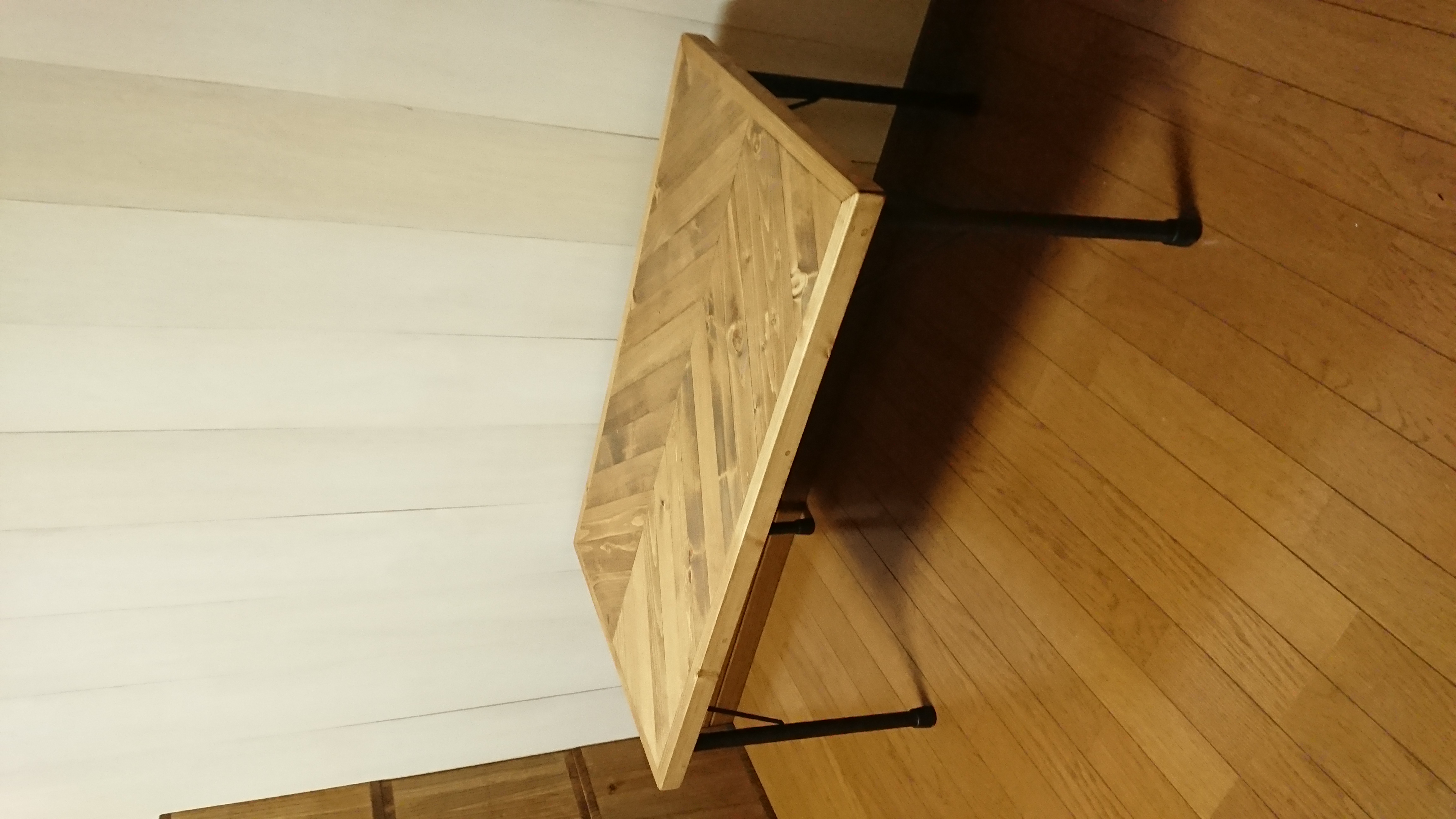 【ヘリンボーン ローテーブル】850*460*h430  /パイン材×鉄脚  ☆お色選べます☆