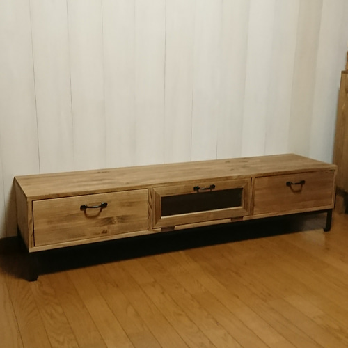 無垢材】テレビボード 150㎝ ミディアムブラウン 鉄脚 鉄取手 無垢材】テレビボード 150㎝ TVボード ミディアムブラウン鉄脚