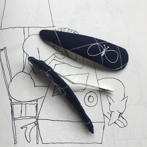 ミナペルホネン　タンバリン　パッチンピン　ハンドメイド ミナペルホネン生地の大きなパッチンピン/tambourine/タンバリン