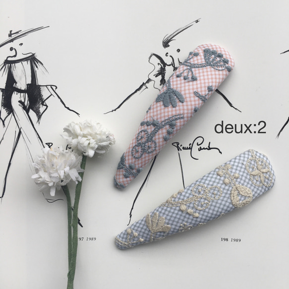 すみれ様 ⑨38ミナペルホネン ハンドメイド ブローチアクセサリー