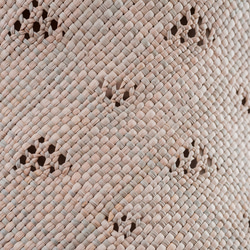 林。光三角ラッシュランプ - ラッシュ手織りのランプ 3枚目の画像