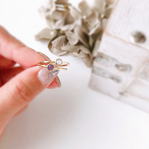スワロフスキー・クリスタル®︎ シクラメンオパールピアス3mm