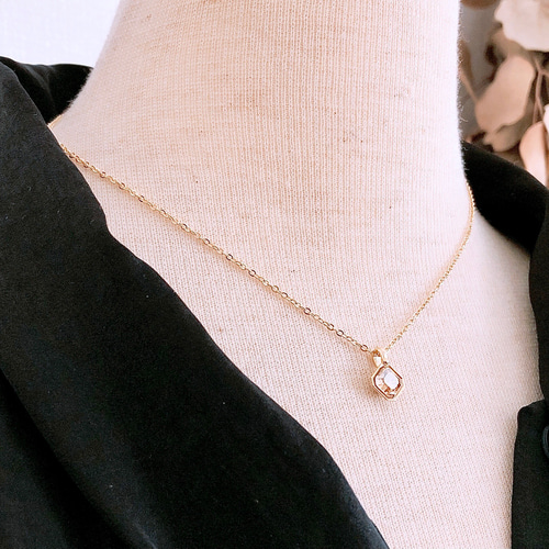 Swarovski necklace スワロフスキーゴールデンシャドウ オクタゴン 