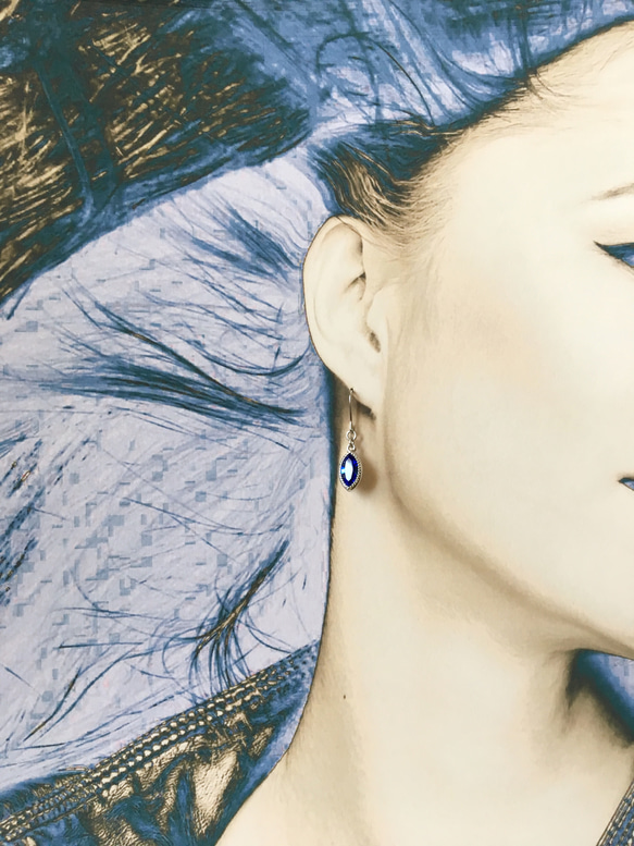 侯爵夫人施華洛世奇耳環/耳環&lt;銠&gt; ①水晶/②藍寶石 第3張的照片