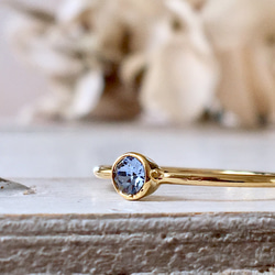 淺色藍寶石單顆施華洛世奇戒指，尺寸 10/13 第2張的照片