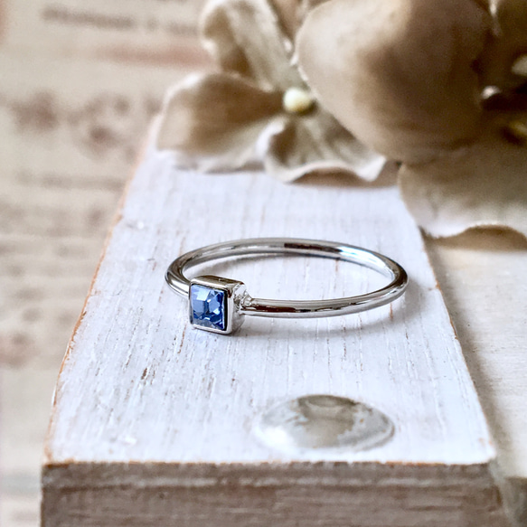 方形施華洛世奇單環&lt;寶石藍&gt;尺寸 10/13 第5張的照片