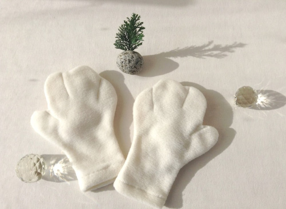 白猫の手　手袋（まだら肉球） 3枚目の画像