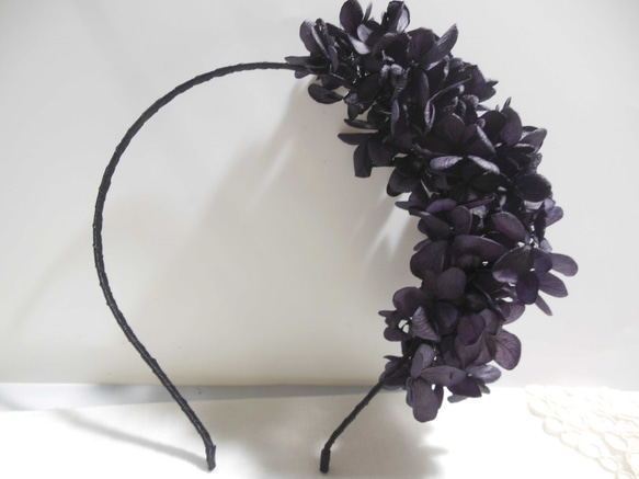 ドラマチックグレイッシュパープル紫陽花ふわふわカチューシャ 5枚目の画像