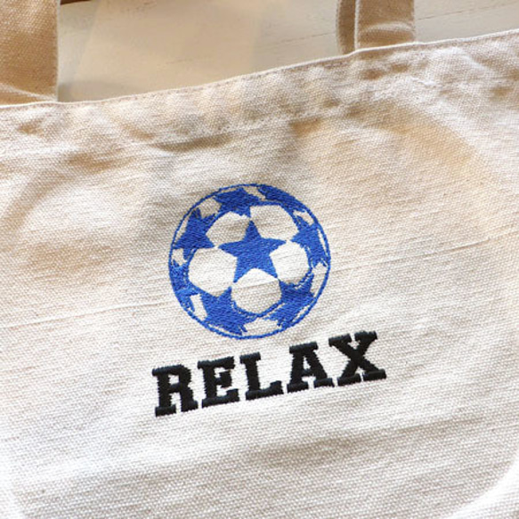 名入れ刺繍　サッカーボール ミニトートバッグ 2枚目の画像