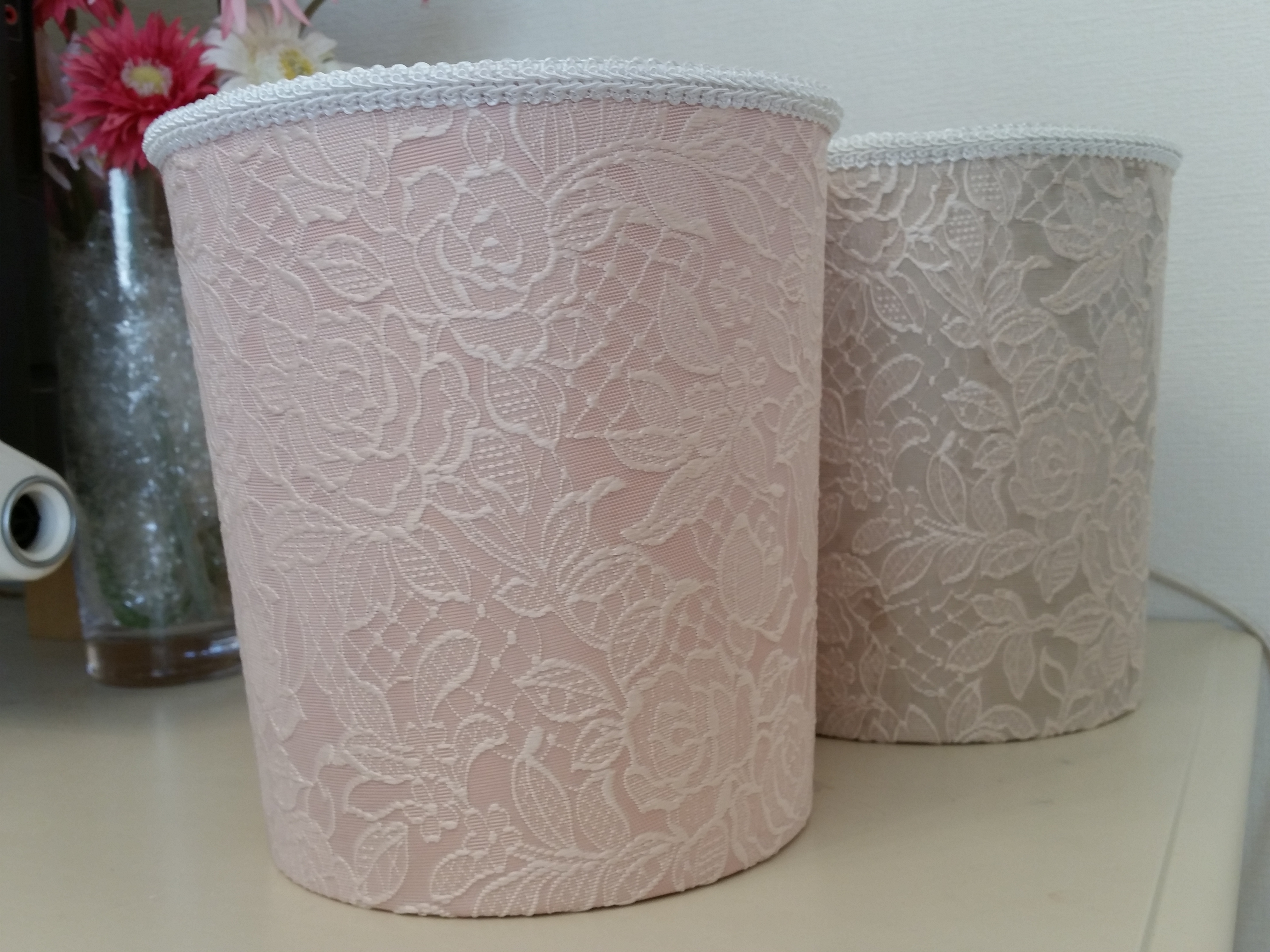 丸いボックスとティッシュケース