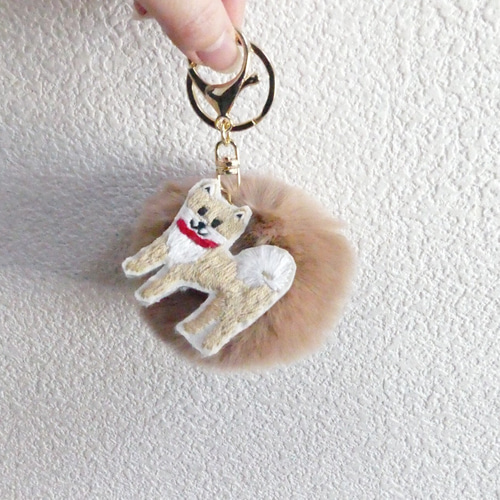 ファーバッグチャーム 刺繍の柴犬 キーリング Pandafactory 通販