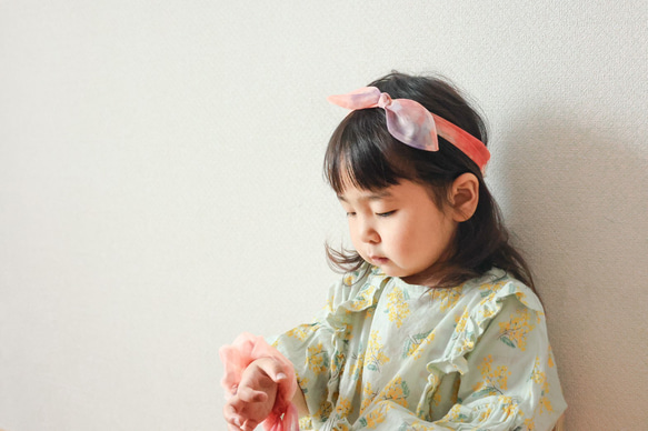 【再販】チュールリボンヘアバンド（マーブルピンク） 1枚目の画像