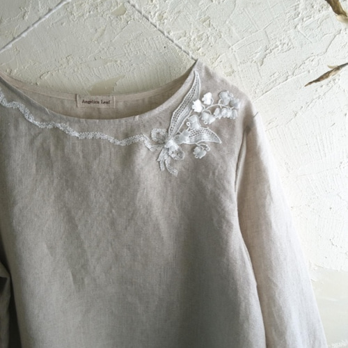 すずらんの刺繍レースのブラウス ナチュラルフレンチリネン