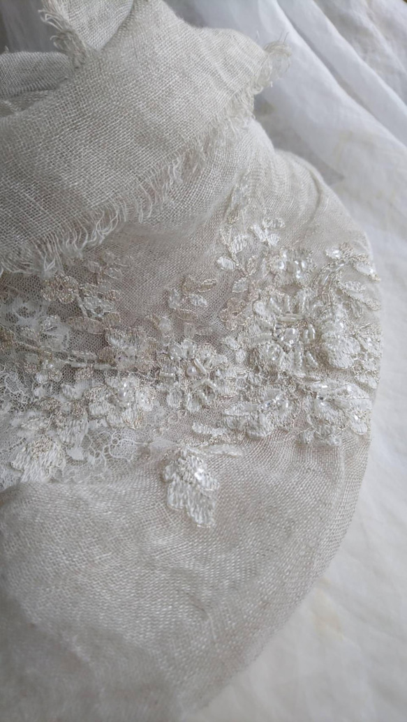 キラキラ♪ビーズ刺繍のやわらかリネンガーゼ♪ ビーズ刺繍レースストール 一枚 E1209732935(9295円)