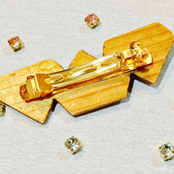 【送料無料】木製キラキラダイアモンド型バレッタ 3枚目の画像