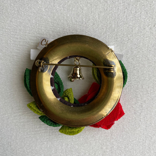 【ハンドメイド◎クリスマスリース④】古着物地使用　ブローチ４個セット　おそろい 7947bbf57877b62566abfa8ad8765f