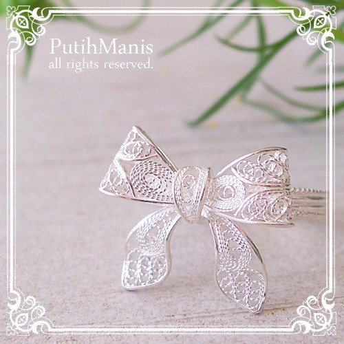 真っ白なレースのリボンのフリーサイズリング　silver925（r-01-si)