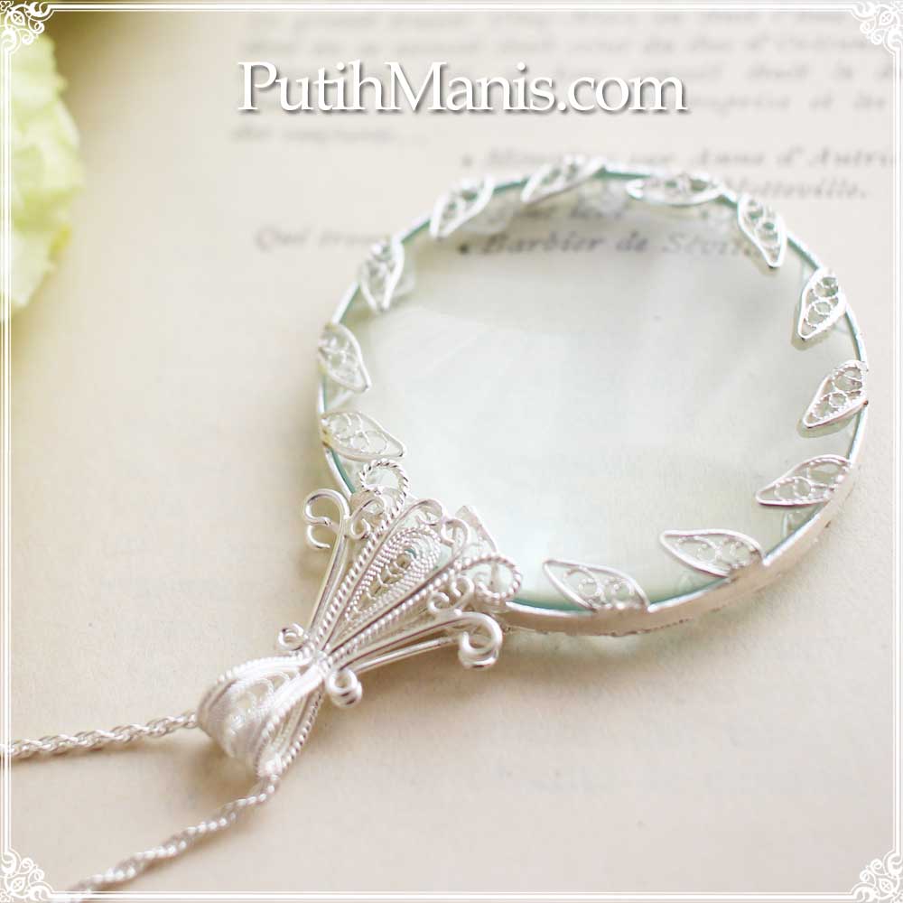 【母の日】銀線細工が美しいルーペネックレス・拡大鏡・シニアグラス[o-10] 12,210円