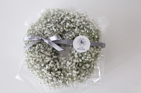 かすみ草リースフラワー白＊2025＊ギフトにも＊そのままドライフラワーになります！ 3枚目の画像