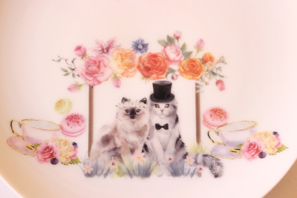 【１点限定】かわいい猫さんの結婚式・１９㎝プレート「ポーセラーツ」 2枚目の画像