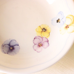 【限定】春風のビオラ☆かわいいビオラの１９㎝パスタ皿（カレー皿）「ポーセラーツ」 3枚目の画像
