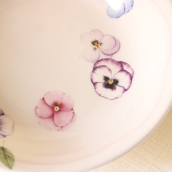 【限定】春風のビオラ☆かわいいビオラの１９㎝パスタ皿（カレー皿）「ポーセラーツ」 5枚目の画像