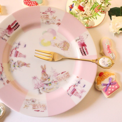1点限定】もふもふうさぎうさぎさんとスイーツの19㎝リムプレート