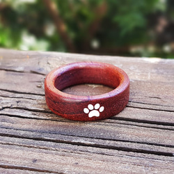 木の インレイ 指輪（ウッドリング）-  猫の足 4枚目の画像